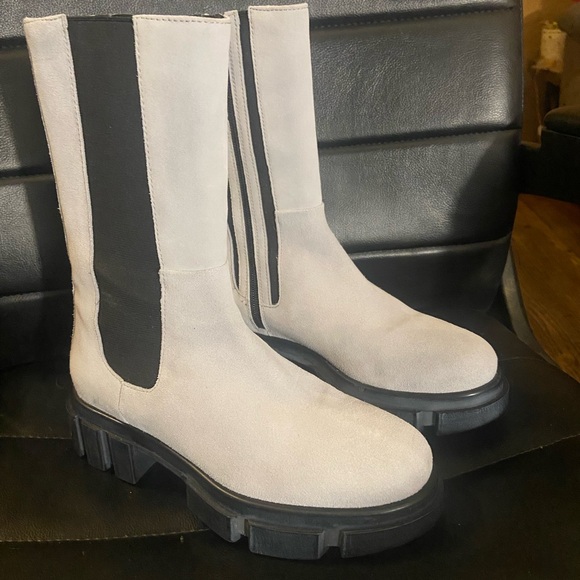 Free People Brooks Lug Sole Chelsea Boot in White Women's Size 36 NWOT - Picture 1 of 8